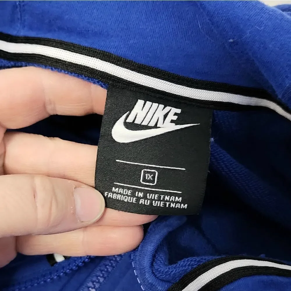 Nike full zip men's hooded full zip sweatshirt size 1X spellout sleeve